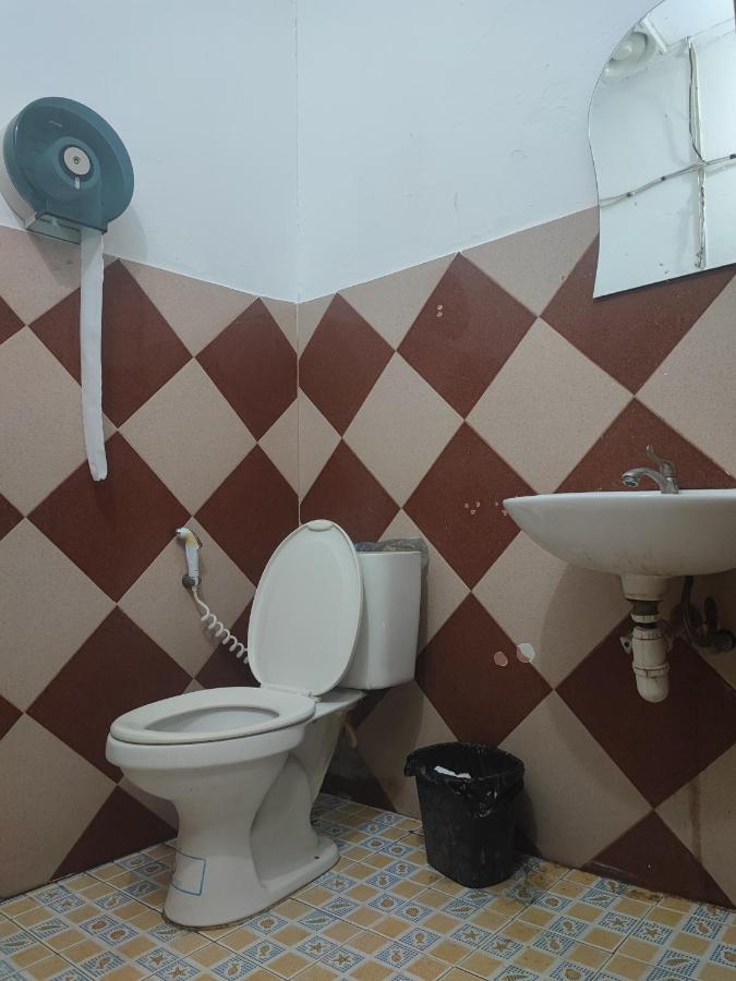 Vernice Backpacker Hostel Vientiane Quarto foto